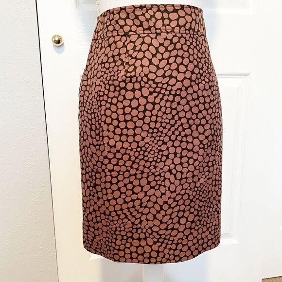 NWT LOFT Brown Circle Pattern Silk Skirt Size 6 Petite - Picture 1 of 3